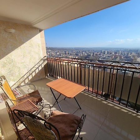 Flat With Balcony On Cascade Apartment Yerevan Exterior photo
